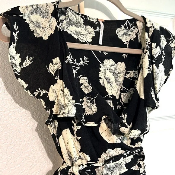 Free People floral boho Wrap Dress - Picture 4 of 9